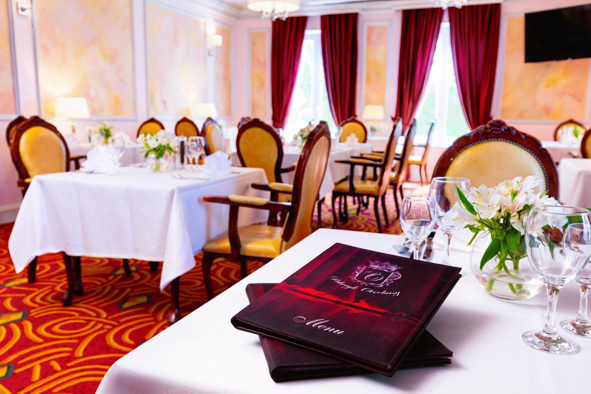 Pałacyk Otrębusy Business&Spa Zewnętrze zdjęcie